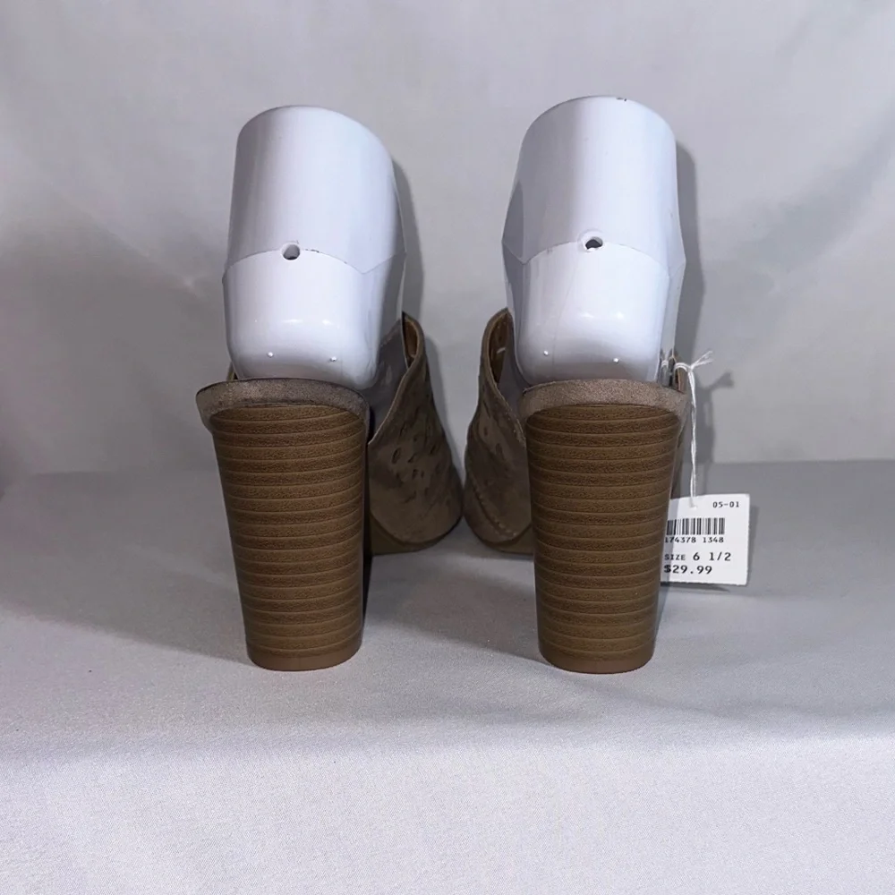 N/A women’s heeled